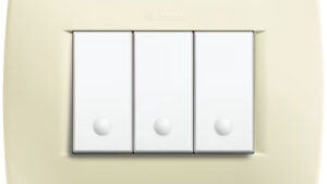 BTicino Luna Placca resina 3 mod avorio