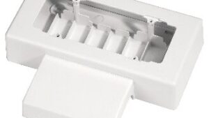 CANALE BATTISCOPA E CORNICE 130X28 BIANCO