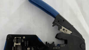 PINZA CRIMPATRICE PLUG PASS TROUGHT ERGO BLU