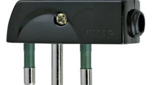 SPINA 2P+T 16A SPA17 90° NERO